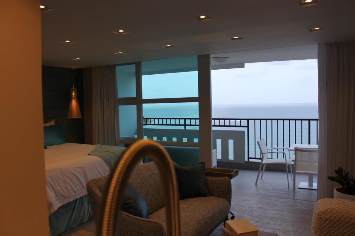 Enchanted 17 Jewel Beachfront Luquillo -Pool 外观 照片