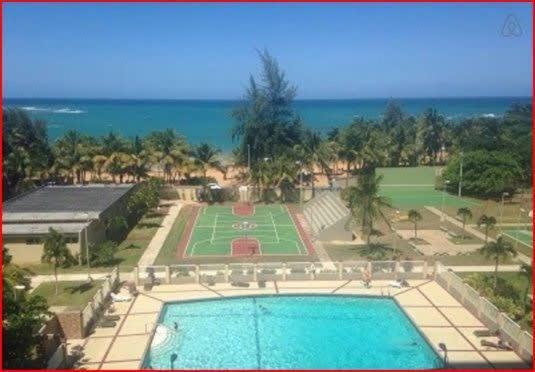 Enchanted 17 Jewel Beachfront Luquillo -Pool 外观 照片